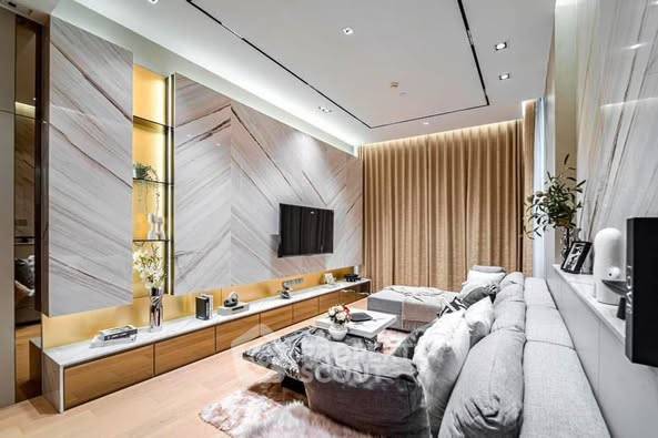 2-BR Condo at 28 Chidlom near BTS Chit Lom (ID 2338133)