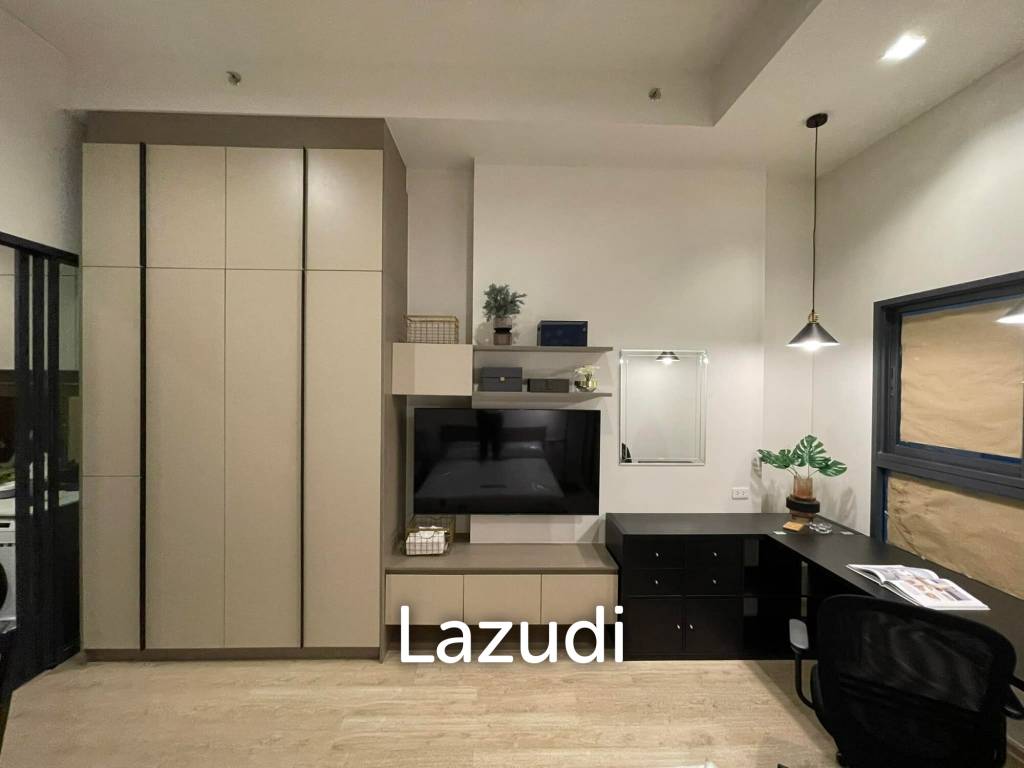 1 Bed 1 Bath 28 SQ.M Ideo Sathorn-Wongwian Yai