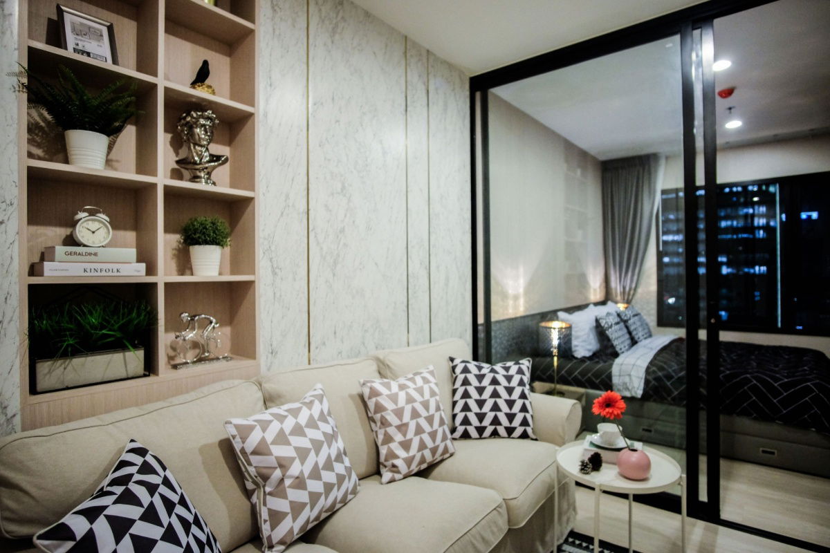 💙💛❤️ Life Asoke 🚝100m.MRT Petchburi