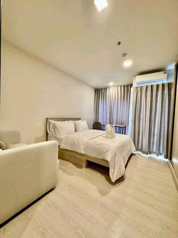 Rent : Condo Flo by Sansiri near BTS Klong San *New, Nice room* at Line: @homefinder