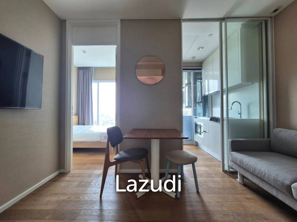 Chic 1-Bed Condo in The Saint Residences, Chatuchak