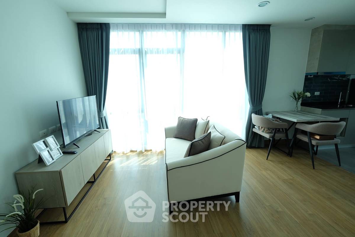 1-BR Condo at The Unique Ekamai-Ramintra in Khlong Chaokhun Sing (ID 1207015)