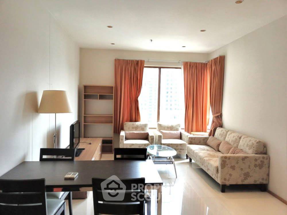 BTS Phrom Phong အနီးရှိ Emporio Place ရှိ 1-BR ကွန်ဒို (ID 2073104)