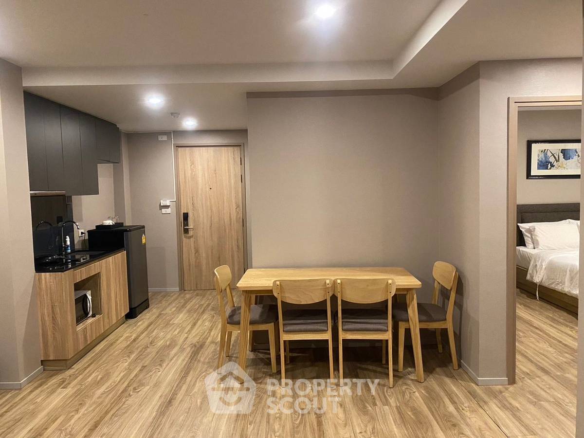 BTS Surasak အနီး Blossom Condo @ Sathorn-Charoenrat ရှိ 2-BR ကွန်ဒို (ID 1757082)