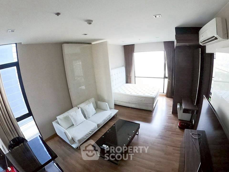 Studio Condo at Ivy Ampio Rachada - Rama 9 near MRT Thailand Cultural Centre (ID 2456316)