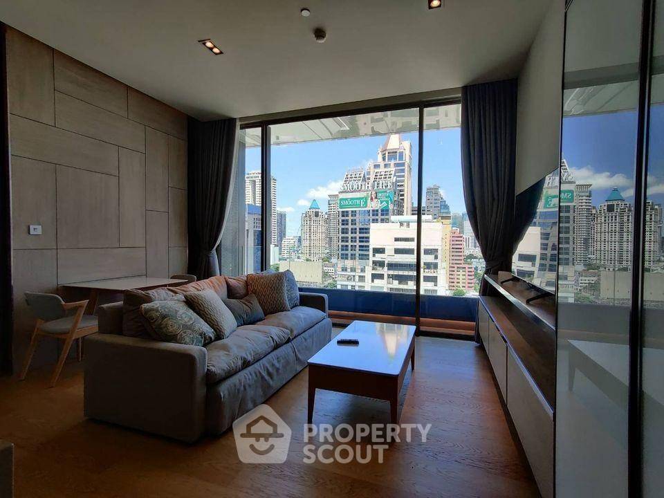 Saladaeng One 靠近 Si Lom 地铁站的 1 居公寓 (ID 2090041)