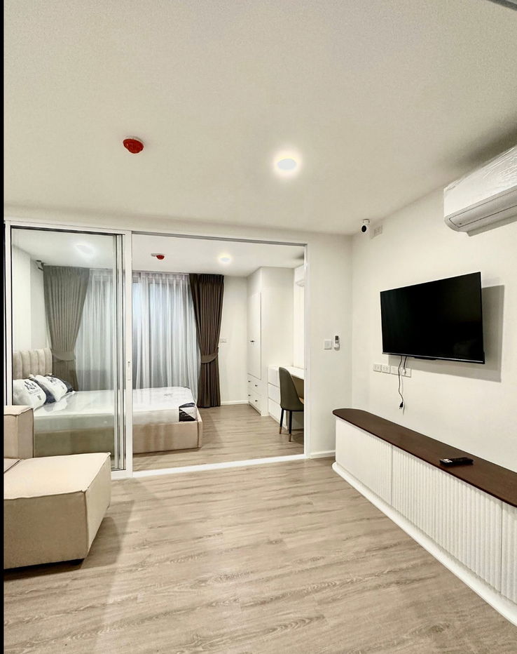 Chateau Ratchayothin. 1bed 35sqm. Line id: @pfagent