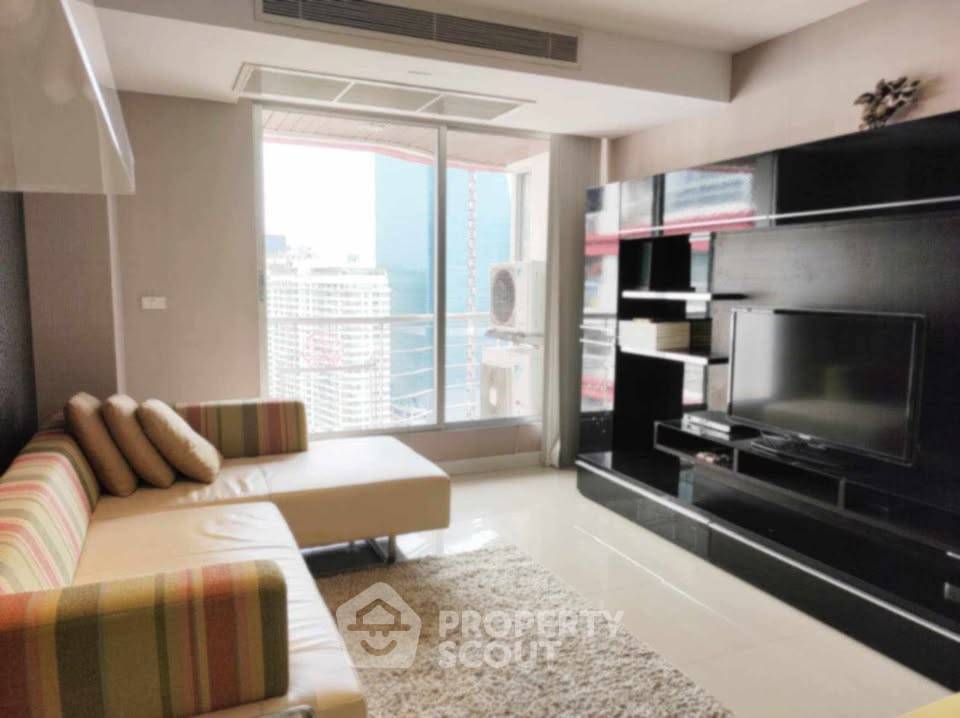 2-BR Condo at Pathumwan Resort near BTS Phaya Thai (ID 2428214)
