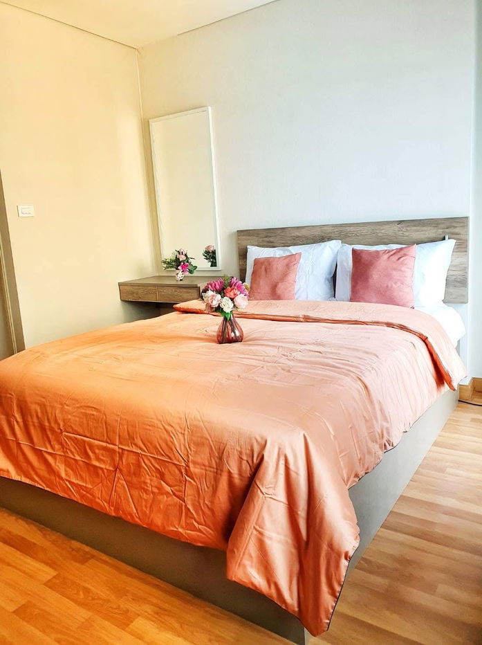 code : E12 Lumpini Place Tao Poon Interchange