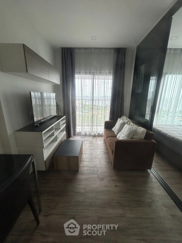 1-BR Condo at Knightsbridge The Ocean Sriracha in Surasak (ID 2229636)