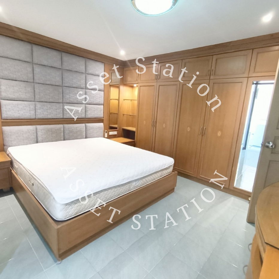 Ratchada City Condo for rent, spacious room, 2 bedrooms, 2 bathrooms, near MRT Sutthisan