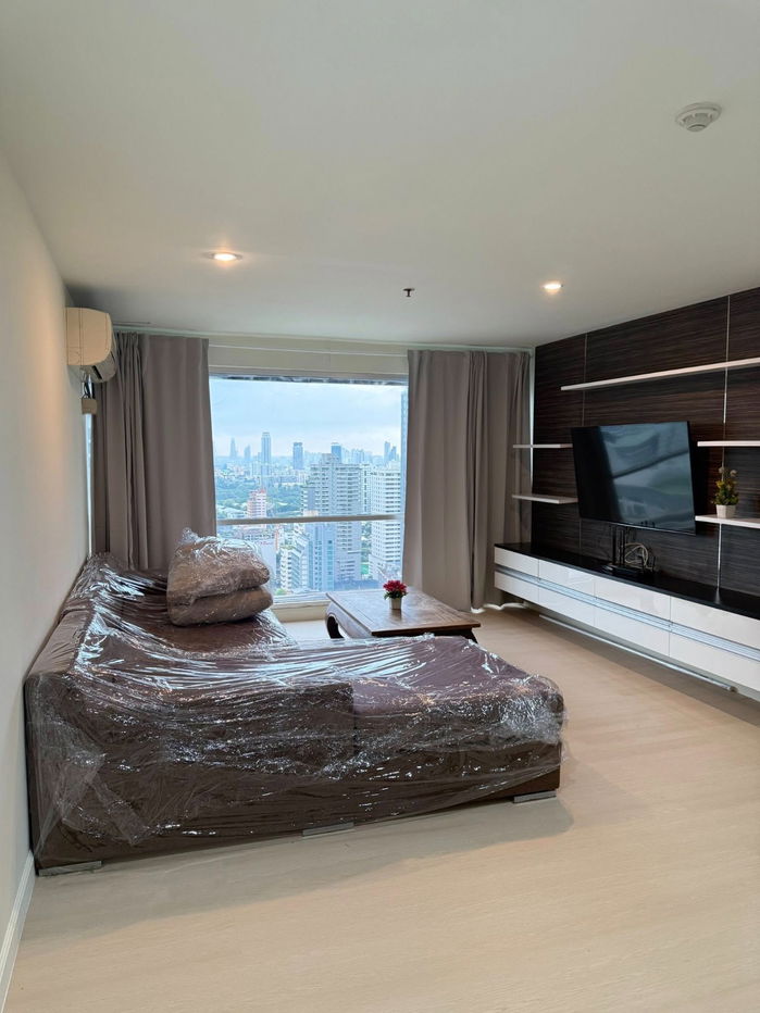 P-43576 Condo for rent Sukhumvit Suite fully furnished (Confirm again when visit).