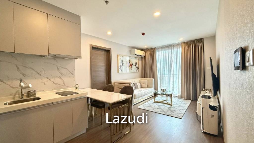 Stunning 1-Bedroom Condo with City Views in Bangkok