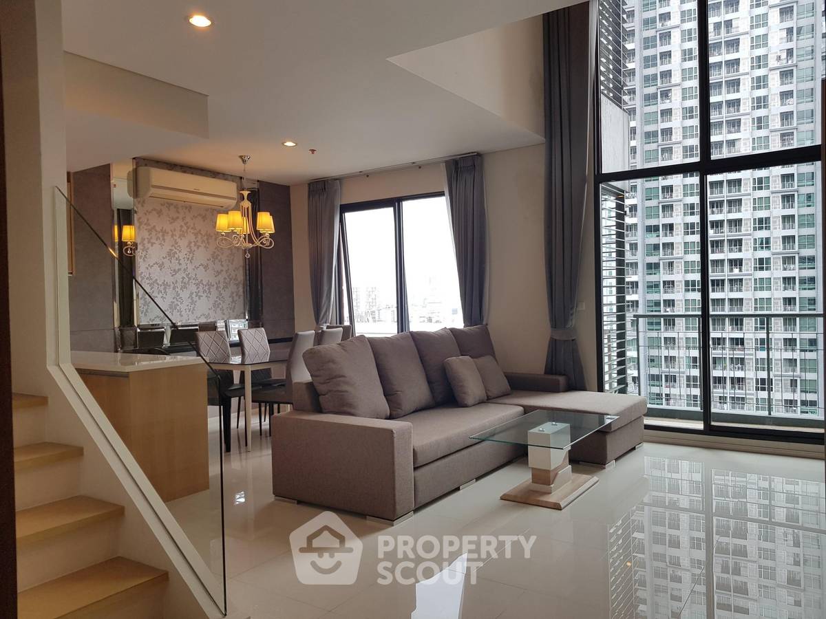 1-BR Condo at Villa Asoke near MRT Phetchaburi (ID 452630)