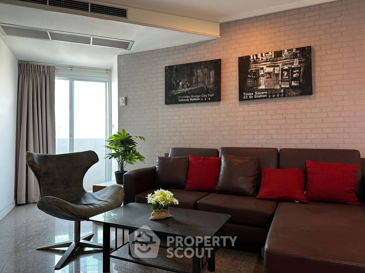 2-BR Condo at Wittayu Complex near BTS Phloen Chit (ID 2006574)
