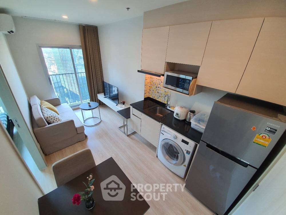 1-BR Condo at Noble Revolve Ratchada 2 near MRT Thailand Cultural Centre (ID 894289)