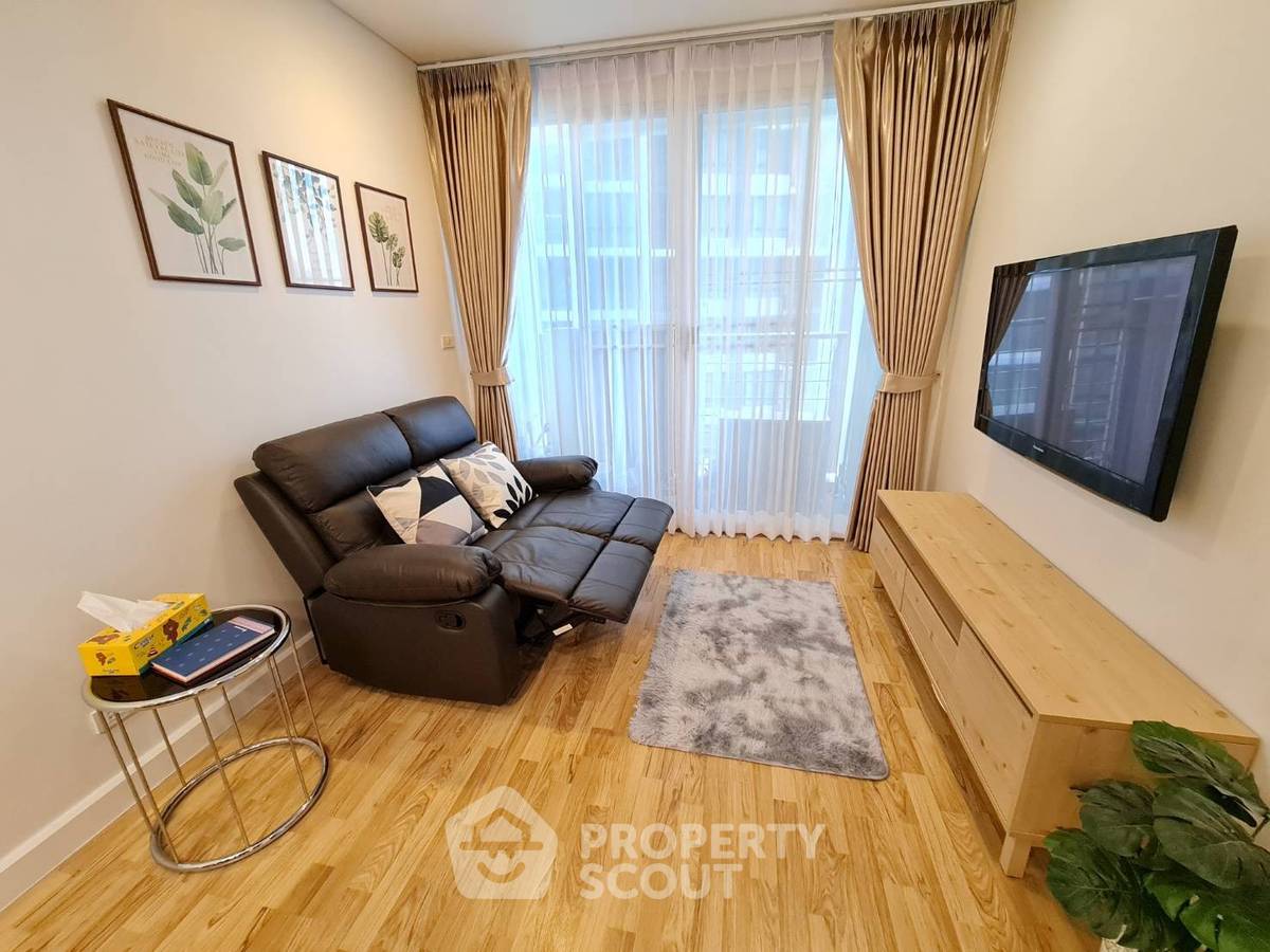 BTS Phra Khanong အနီးရှိ Le Luk ကွန်ဒိုရှိ 1-BR ကွန်ဒို (ID 590057)