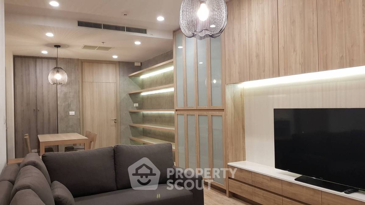 1-BR Condo at Noble Ploenchit near BTS Phloen Chit (ID 556101)