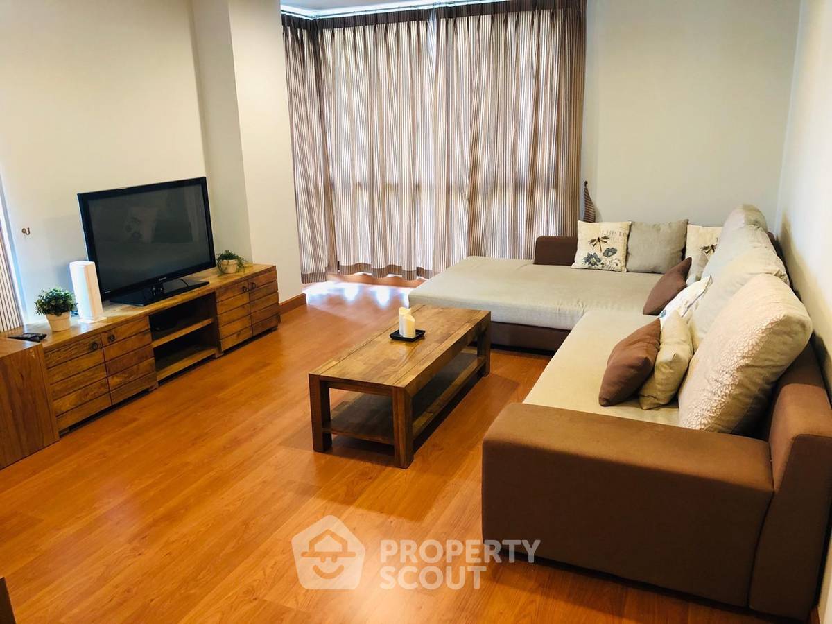 位于 Centric Sc​​ene Aree 2 靠近 BTS Ari 的 3 居公寓 (ID 452946)