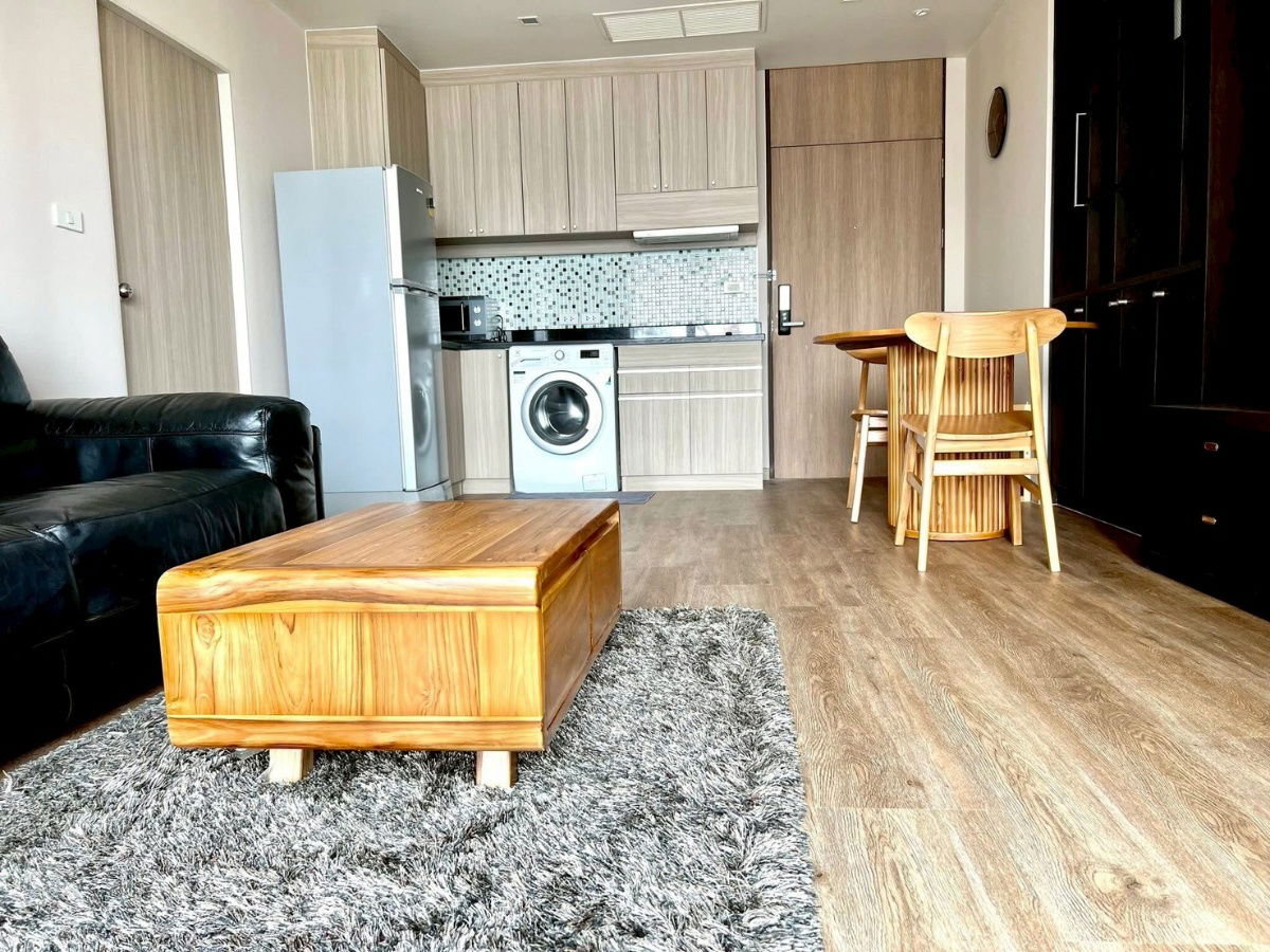 Noble                       Solo