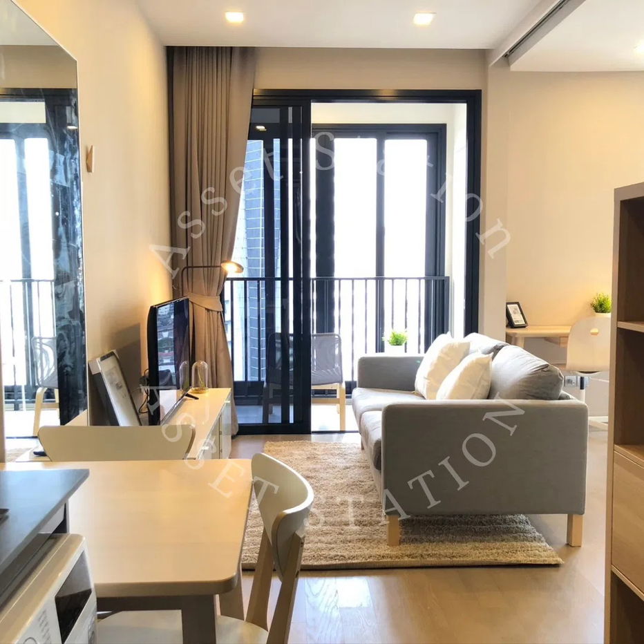 Ready to move in! Ashton Asoke, beautiful room with city view, near BTS Asoke Station.