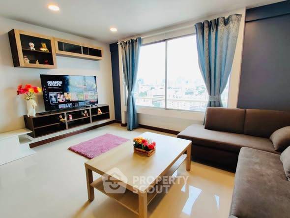 2-BR Condo at Ratchada Orchid near MRT Sutthisan (ID 2462173)
