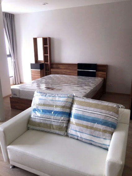 20,000 baht/month 1/1 bed Ideo Q Ratchat BTS Ratchatewiewi