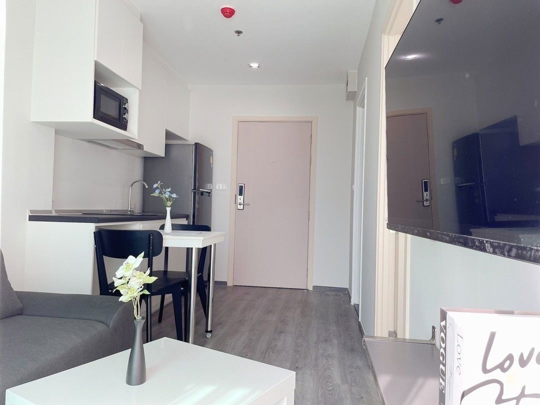 ✨ #JB2306_144 ✨𝗙𝗼𝗿 𝗥𝗲𝗻𝘁1️⃣3️⃣k.🔥🔥 #Near the Yellow Line ✨#Available room, make an appointment to view the Rich Park Condo at Triple Station