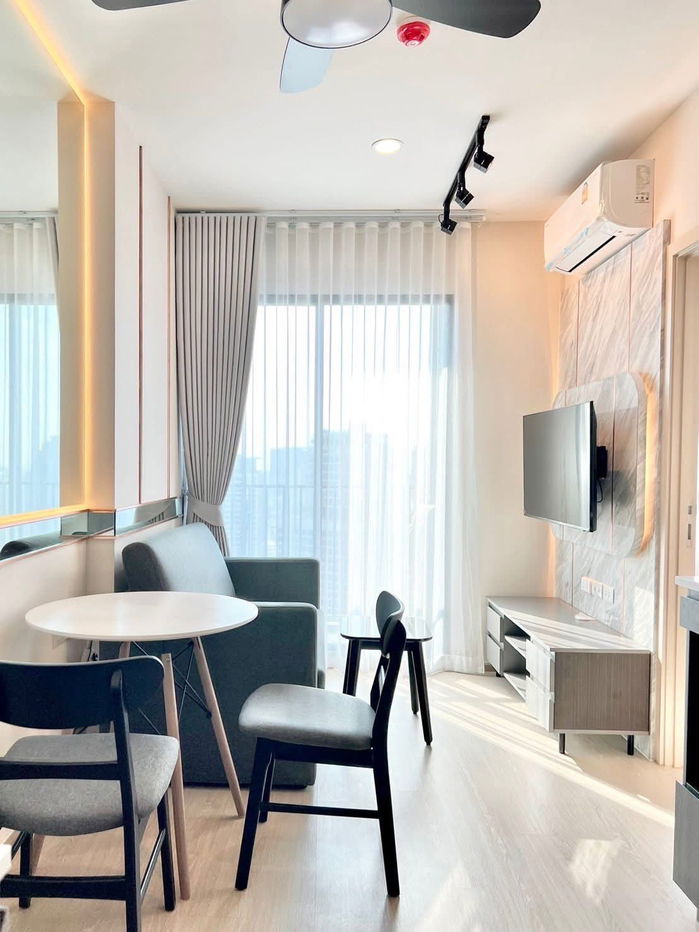 NUE Noble Ratchada–Lat Phrao | High Floor 1BR, Newly Decorated, Ready to Move In