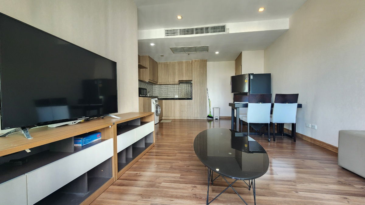 Noble Reform | 2 Bedrooms Corner unit for rent Nice Furnished with Good Location Aree