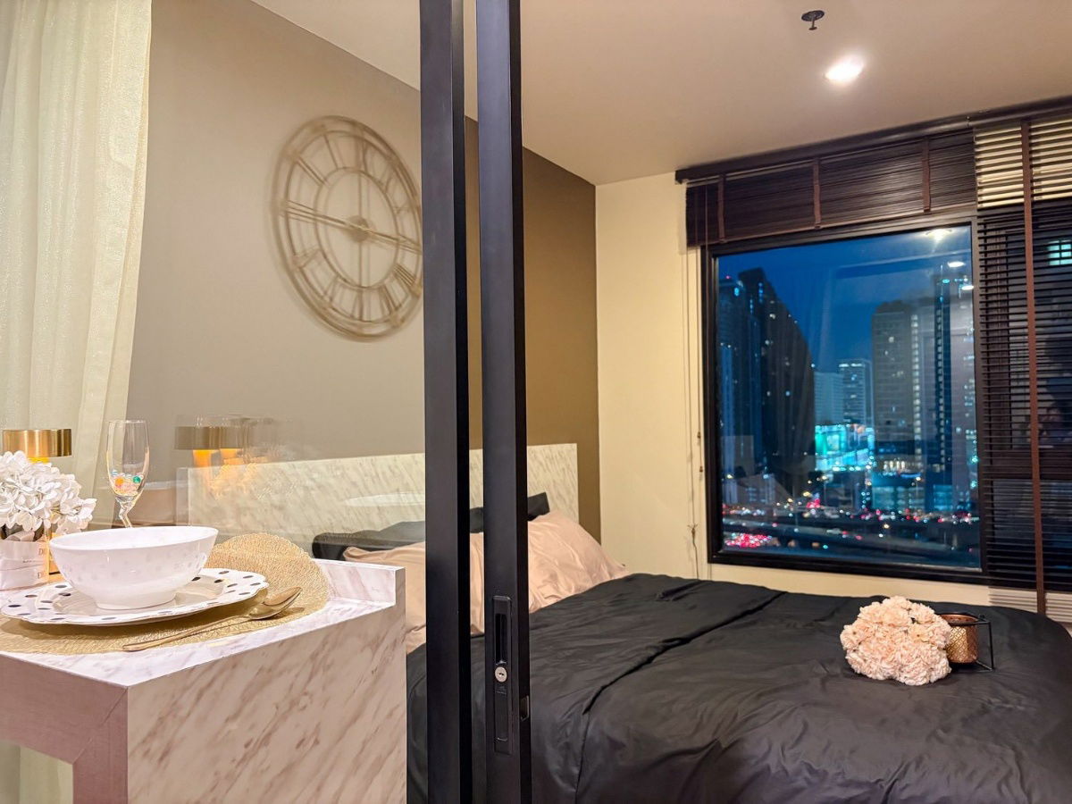 PFD-07601	Condo for Rent:    Life Asoke  Schedule a viewing ■ Line: @propertyfinder