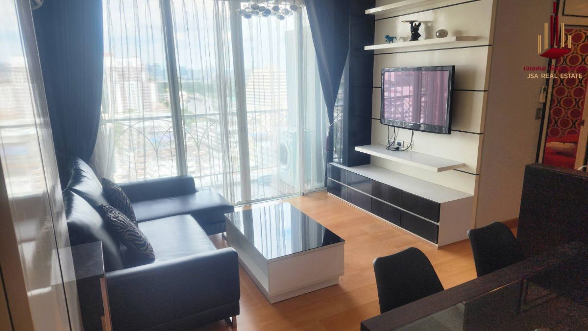 ✨ For Rent: The Complete Narathiwas Condo ✨ 💰 Only 26,000 THB/month