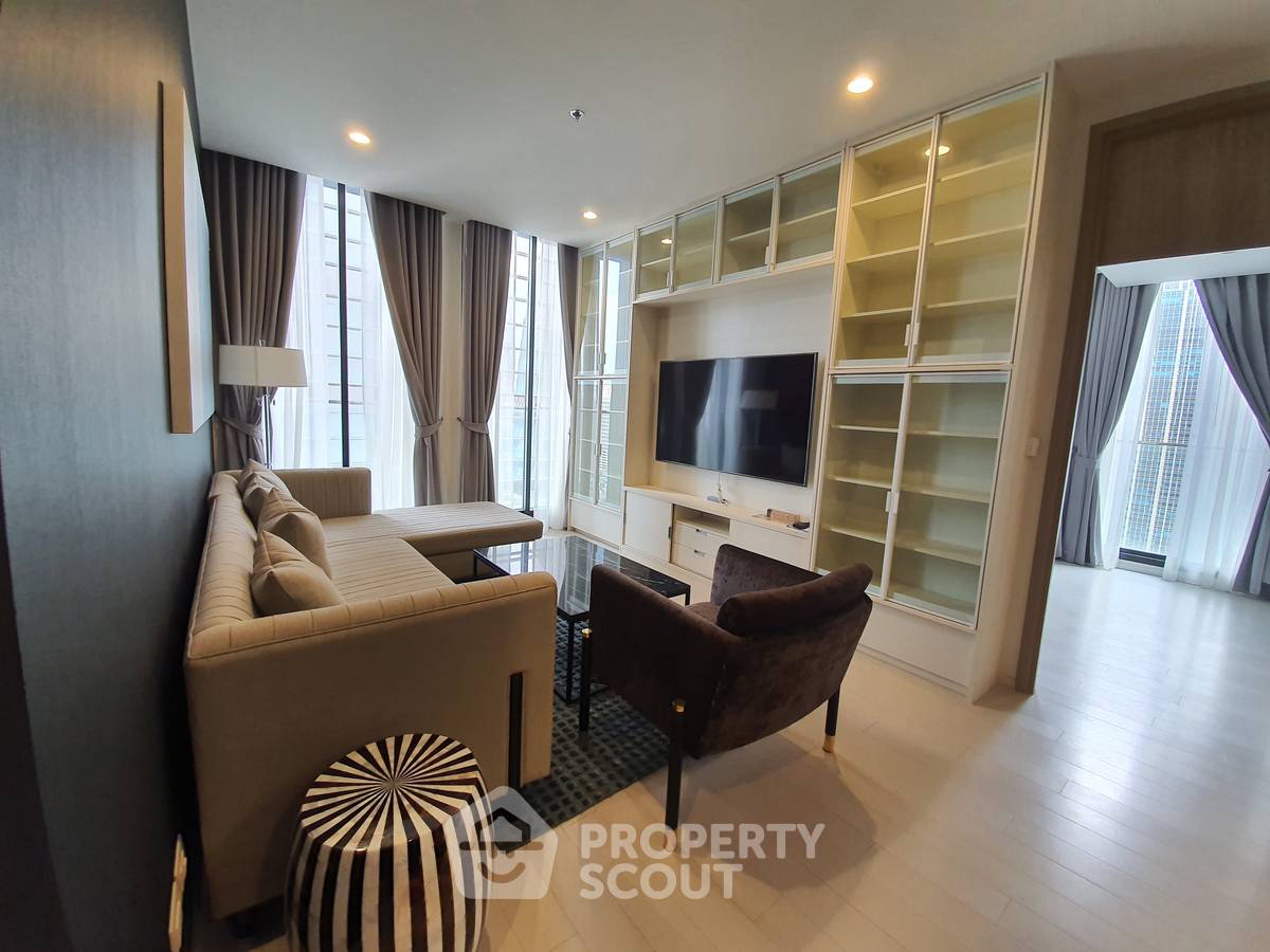 2-BR Condo at Noble Ploenchit near BTS Phloen Chit (ID 449991)