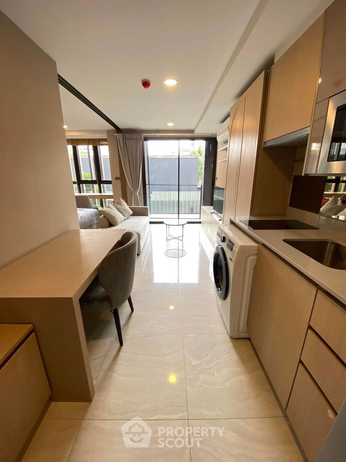 1-BR Condo at Walden Asoke near MRT Sukhumvit (ID 1867152)