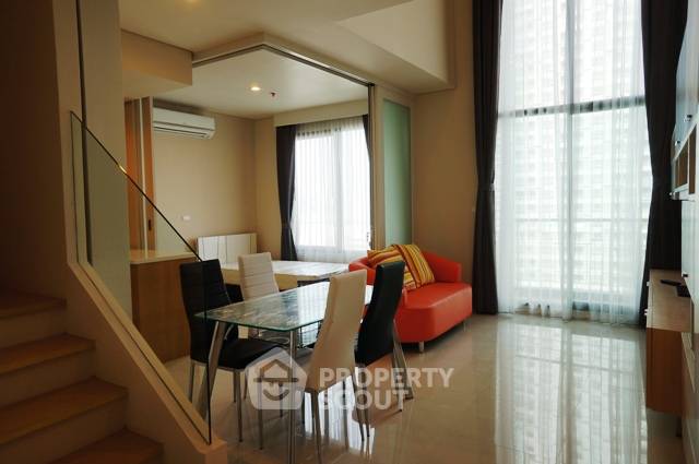 คอนโด 2 ห้องนอน แอท วิลล่า อโศก ใกล้ MRT เพชรบุรี (ID 513618)