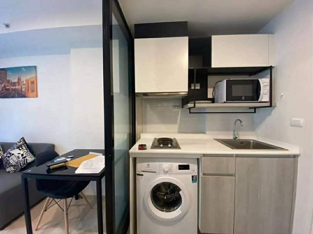 ✅Escent Ville for rent, 28 sq m, 2nd floor ,10,000 baht ☎️064-792-4426 (Ben)