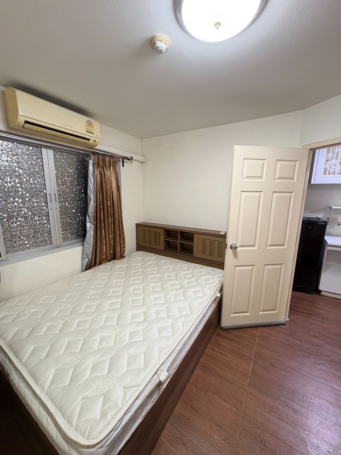 (For rent Lumpini Condotown Bodindecha-Ramkamhaeng)