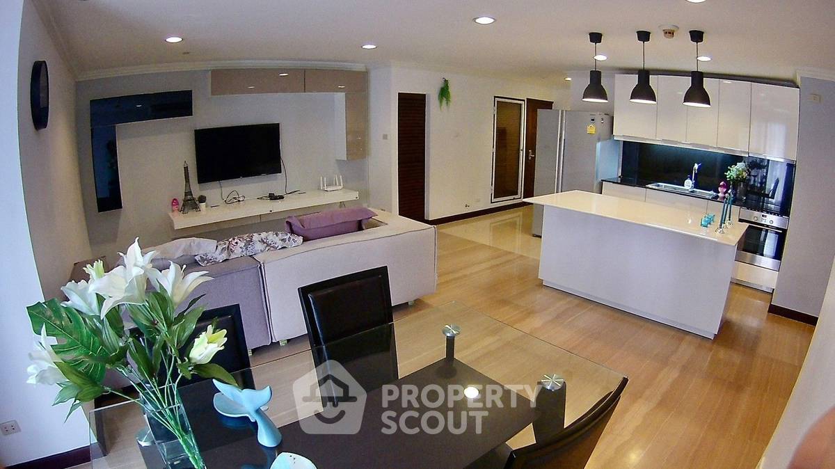 BTS Phrom Phong အနီး Richmond Palace ကွန်ဒိုရှိ 3-BR ကွန်ဒို (ID 1369444)