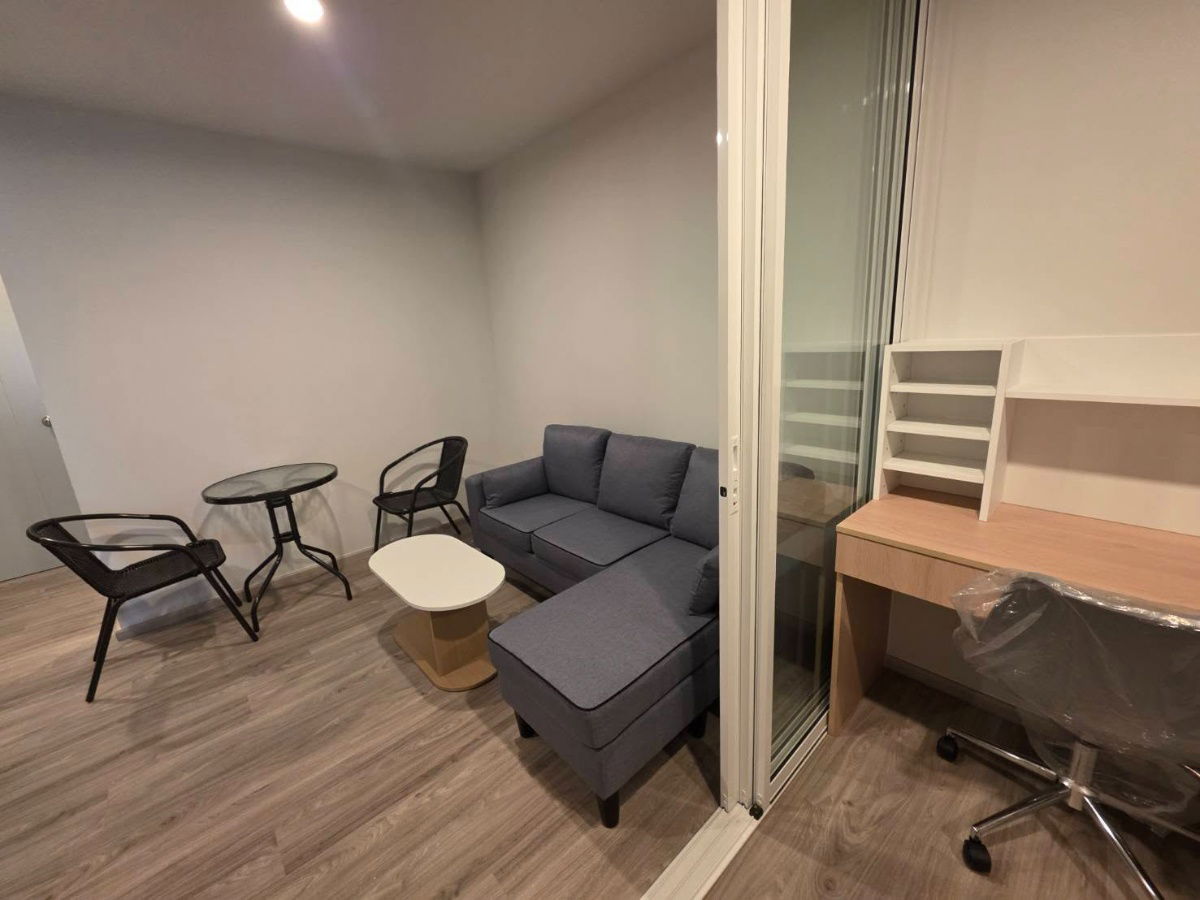 Condo for rent: Regent Home Bangna, ready to move in. If interested, contact Line @goodmanpro or call 0999029192.