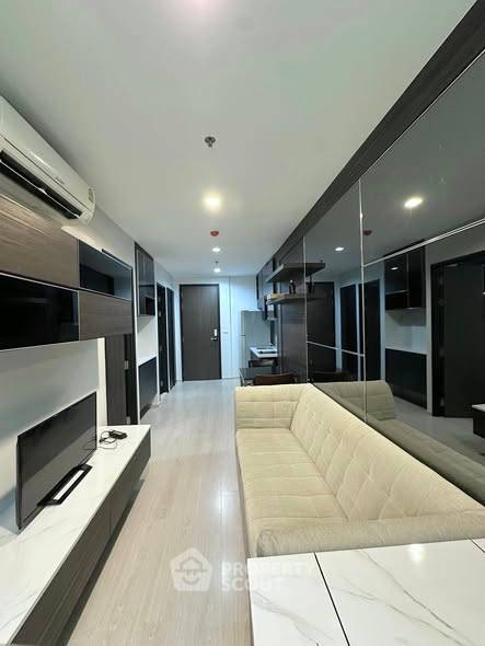 1-BR Condo at Rhythm Sukhumvit 44/1 near BTS Phra Khanong (ID 2440282)