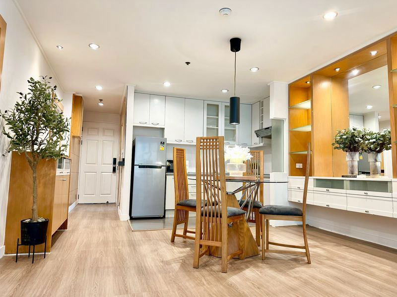 Renting 2bed bts ratchadamri good price