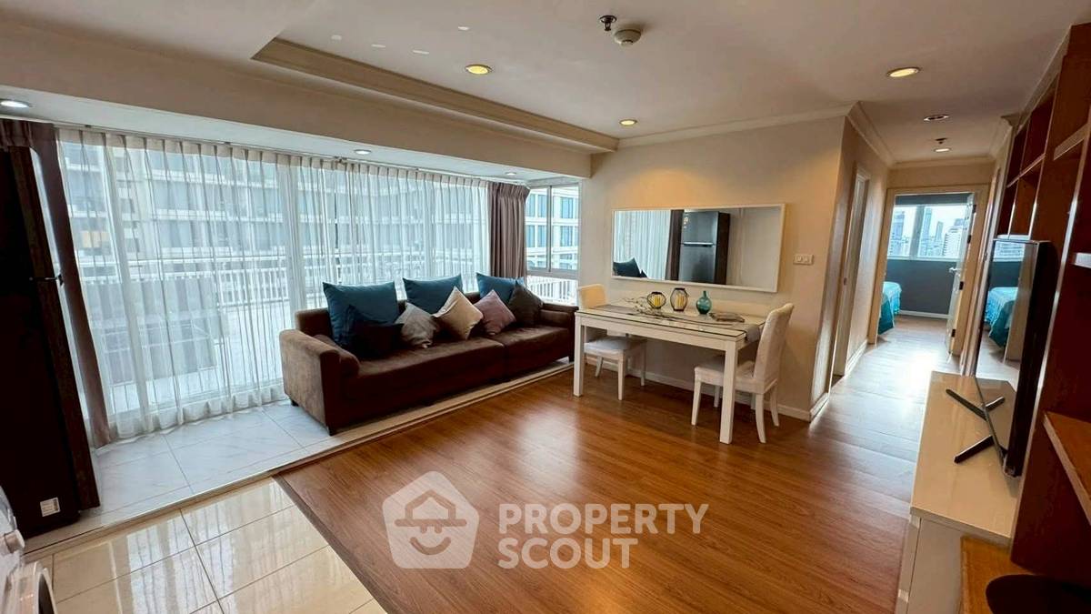 2-BR Condo at Grand Park View Asoke near MRT Sukhumvit (ID 2359757)