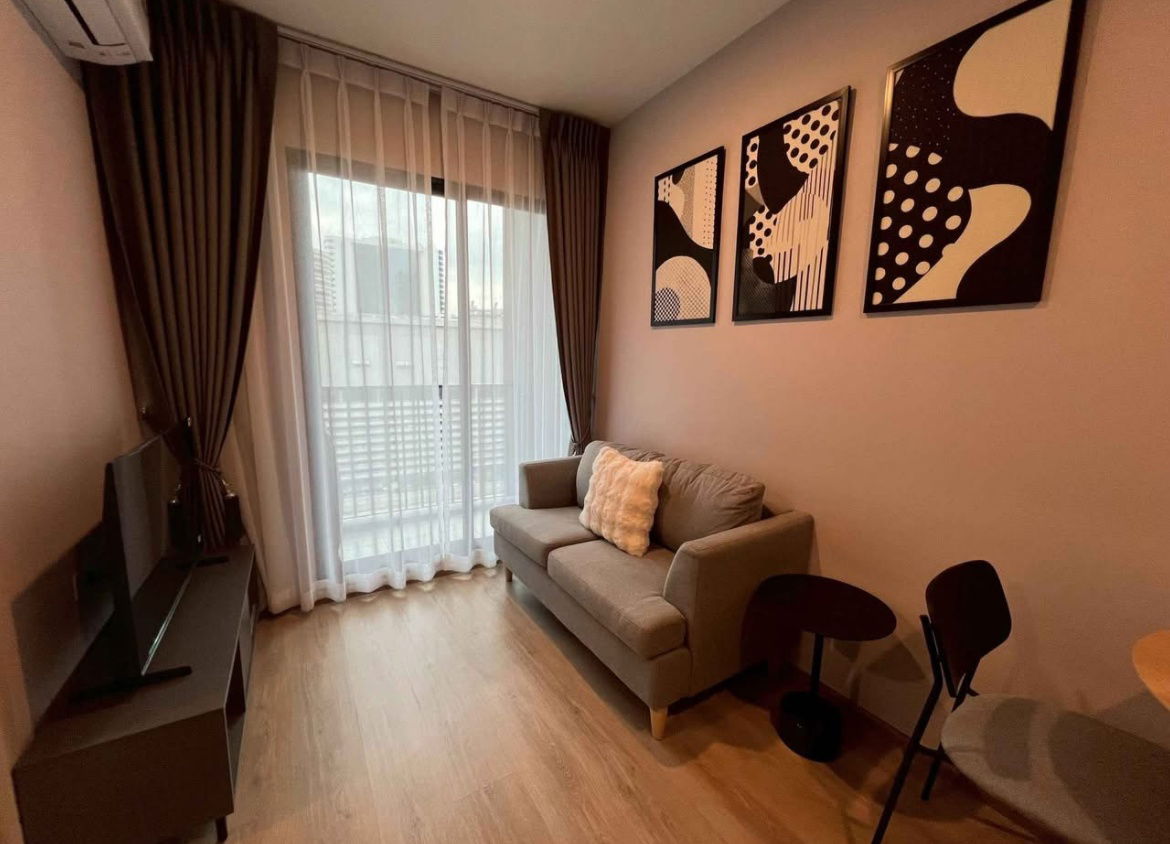 🛋️ For rent: Nue District R9, beautiful room, fully furnished, near Central Rama 9, only 18,000 baht. Add Line @255ghzjq (with @) .ꔛ