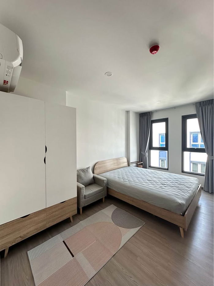 Aspire Ratchayothin , just 350 m to BTS Ratchayothin Fully Furnished