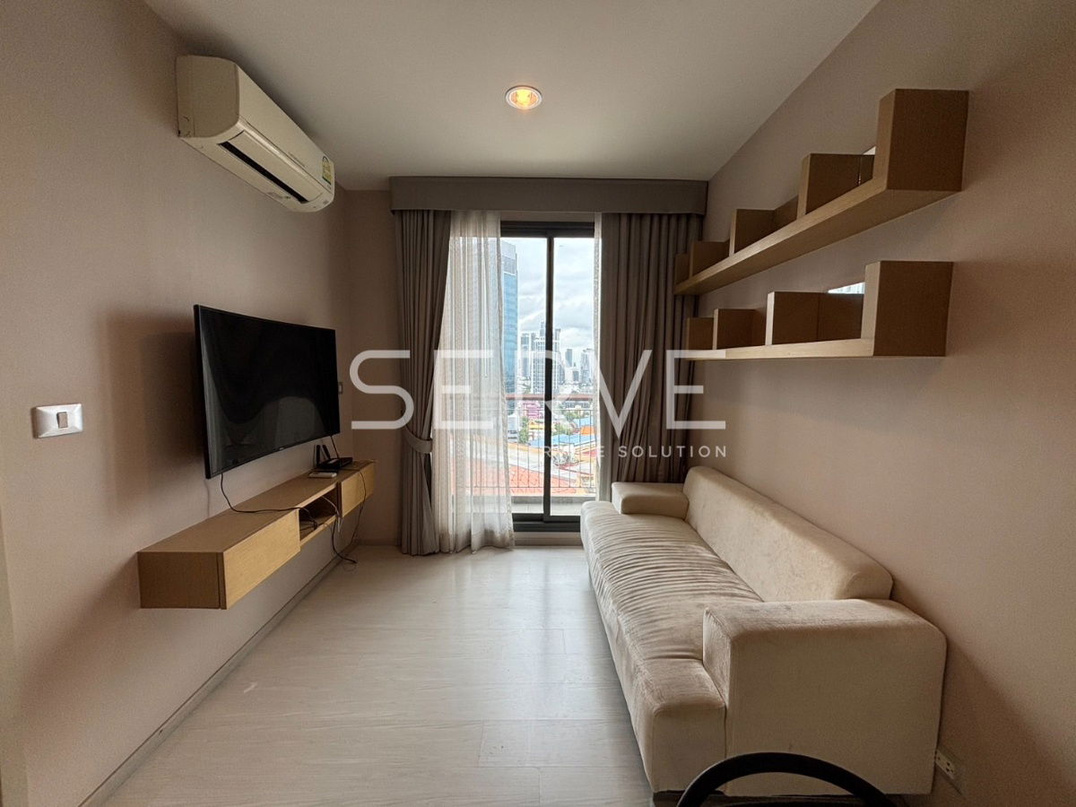 1 Bed Nice Room 35.19 sq.m. Good Location Close to BTS Ekkamai 500 m. & Gateway, Major Ekkamai at Rhythm Sukhumvit 42 Condo / For Rent