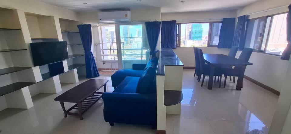 Thonglor                       Tower