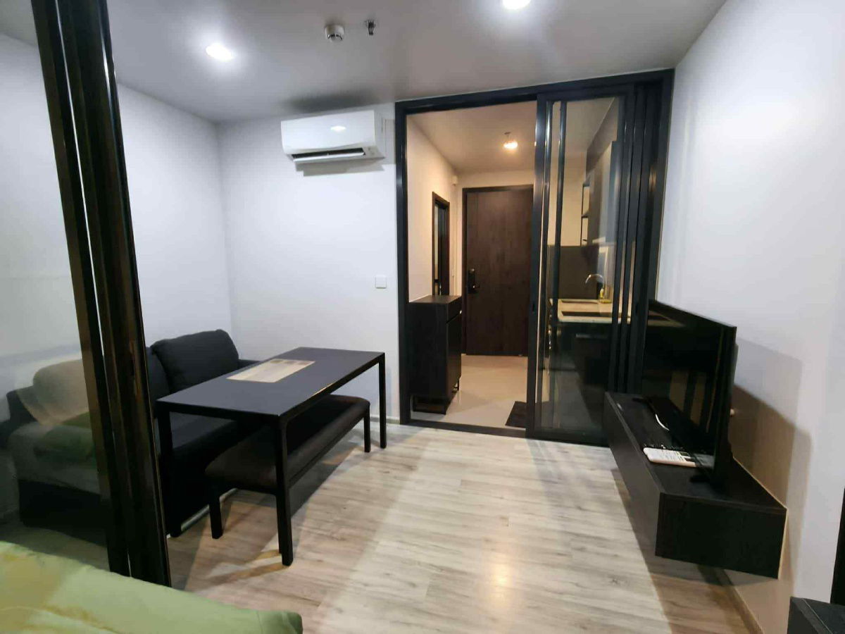 Condo for Rent XT Huaikhwang (CR03389)