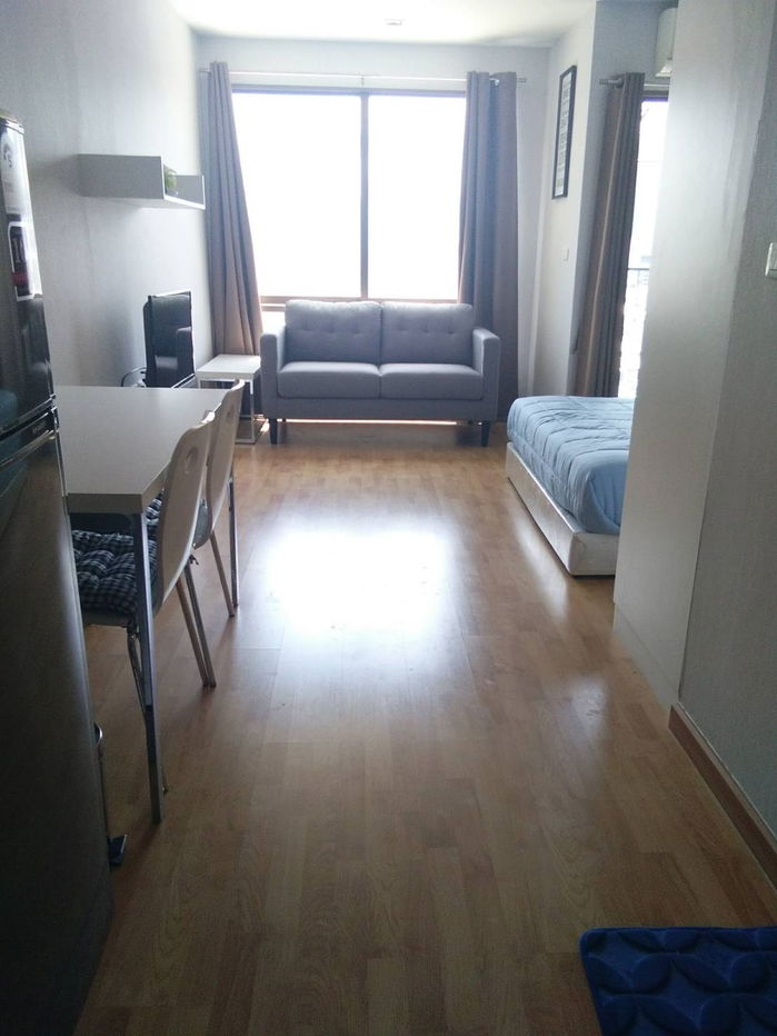 Condo for rent, cheap price 10,000 baht, Casa Asoke-Din Daeng, near MRT, near BTS Victory Monument, with furniture and washing machine.