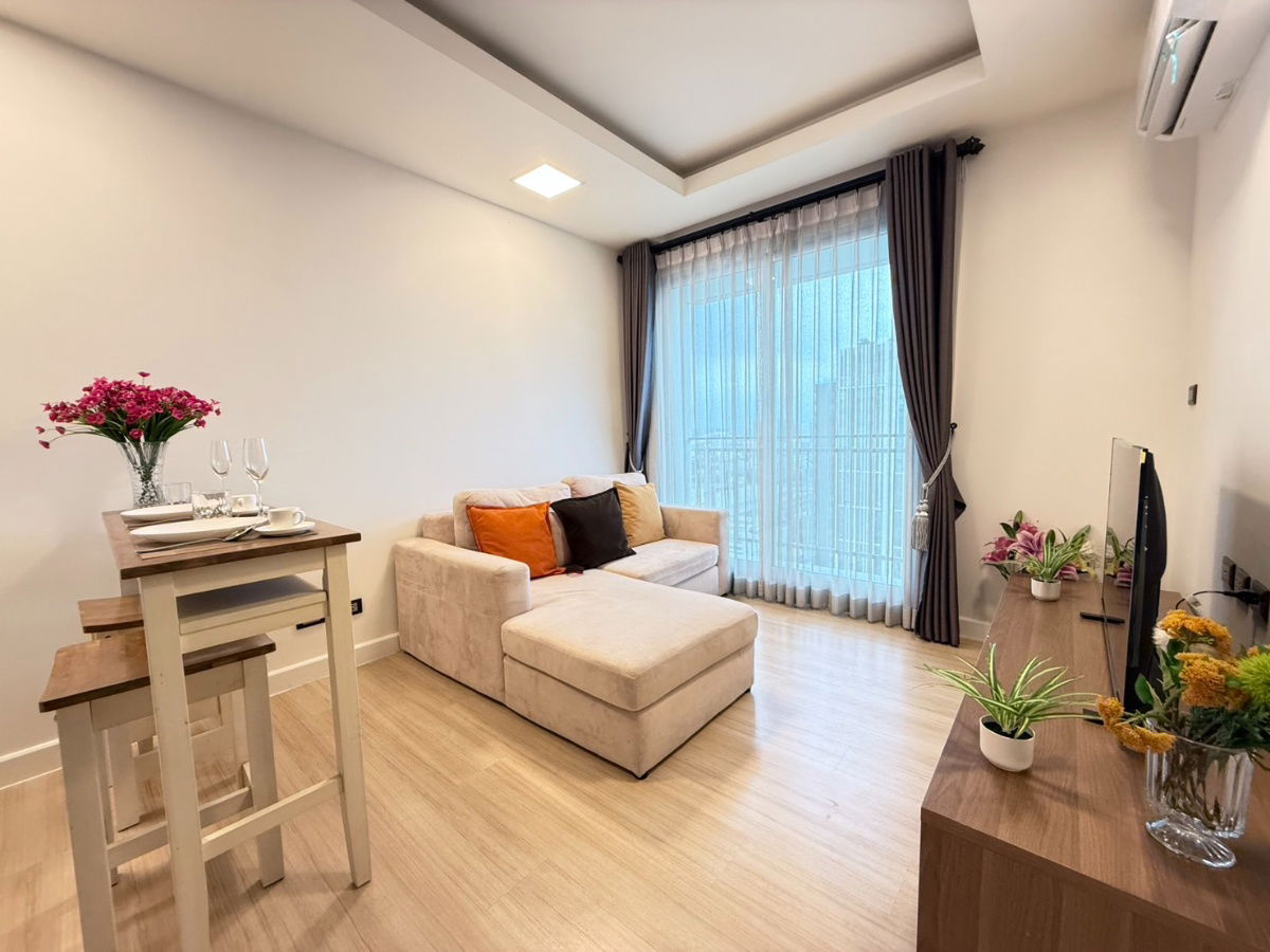 通过 Thonglor 出租 价格 17,000 泰铢