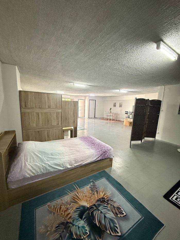 For rent, Srithana Condominium 2, big size, cheap price. only 20000 baht per month, Tell (0955752068 Khun Chompoo)